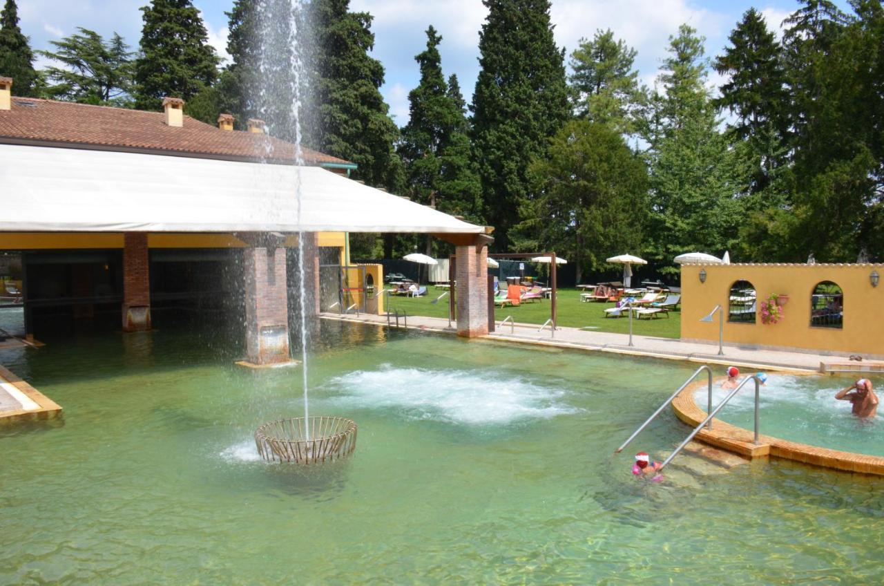 Parco Termale Di Villa Dei Cedri Cola  Exterior photo
